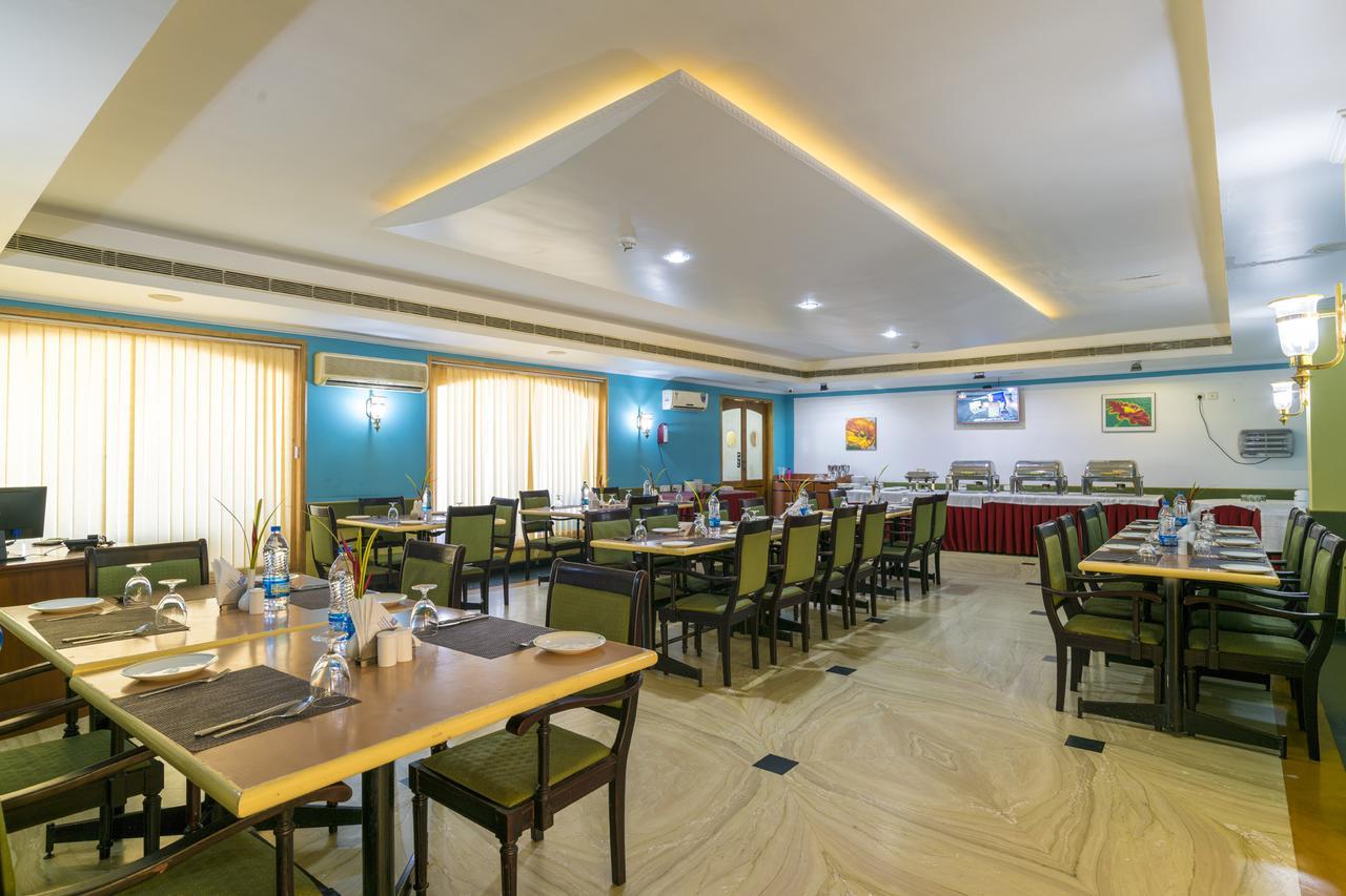 Golf View Hotels & Suites Недумбасери Екстериор снимка