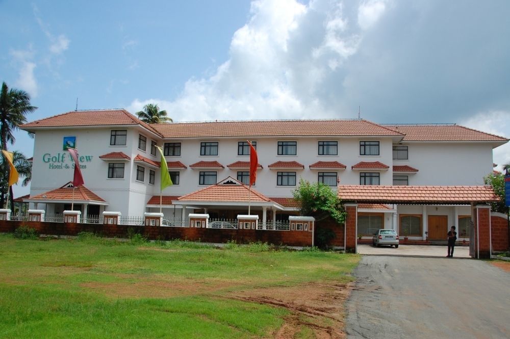 Golf View Hotels & Suites Недумбасери Екстериор снимка