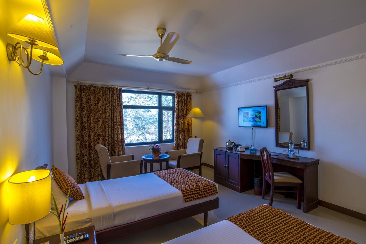 Golf View Hotels & Suites Недумбасери Екстериор снимка