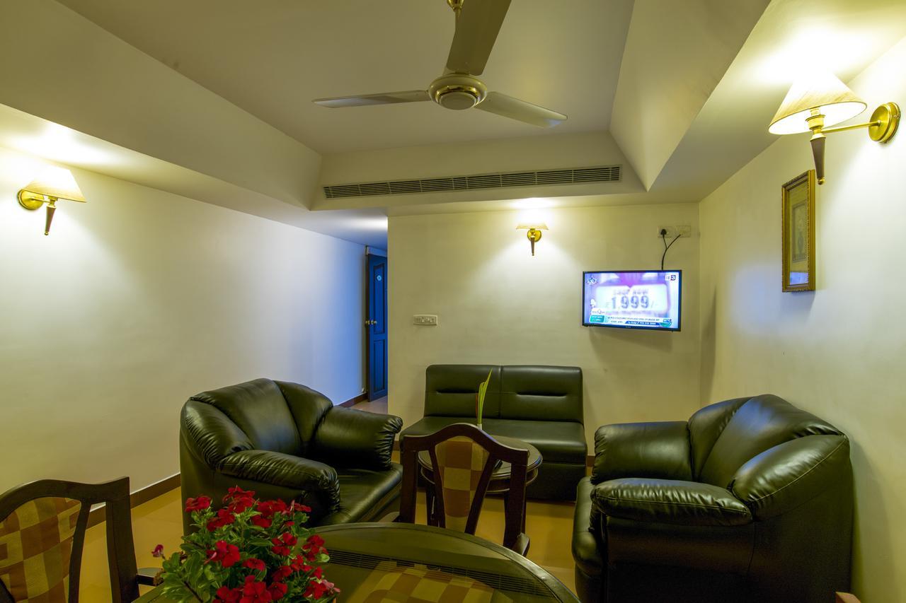 Golf View Hotels & Suites Недумбасери Екстериор снимка